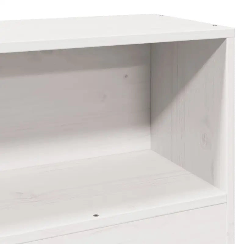 Bedframe van massief grenenhout voor stabiele en duurzame slaapruimte - Bedden & bedframes