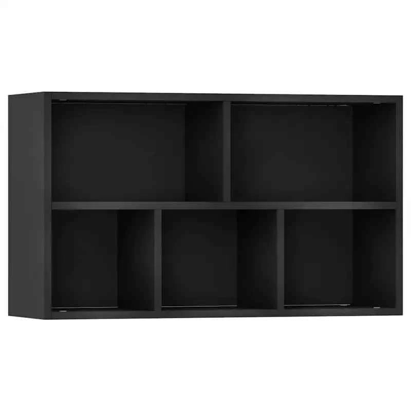 Boekenkast van bewerkt hout met klassiek en strak ontwerp
