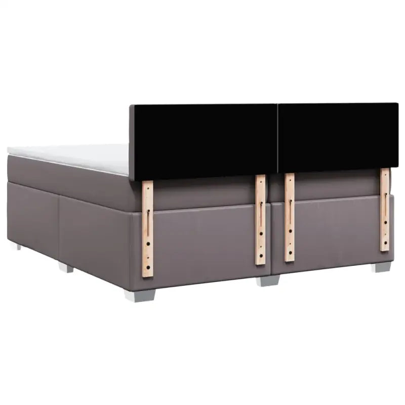 Boxspringbed in grijs materiaal met massief grenenhout en vullingsendracht - Bedden & bedframes