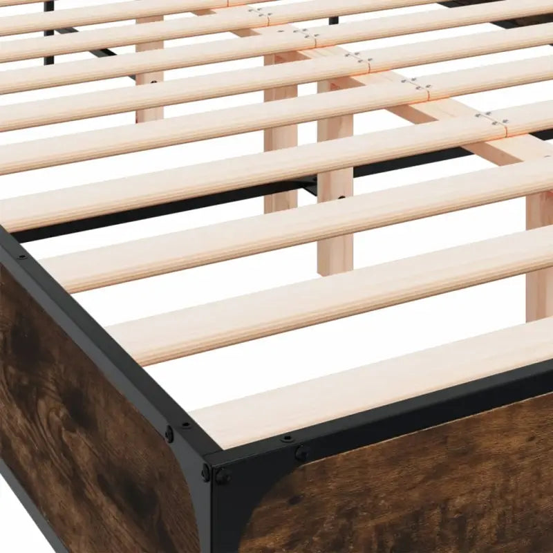 Comfortabel bedframe van bewerkt hout voor elke slaapkamer - Bedden & bedframes