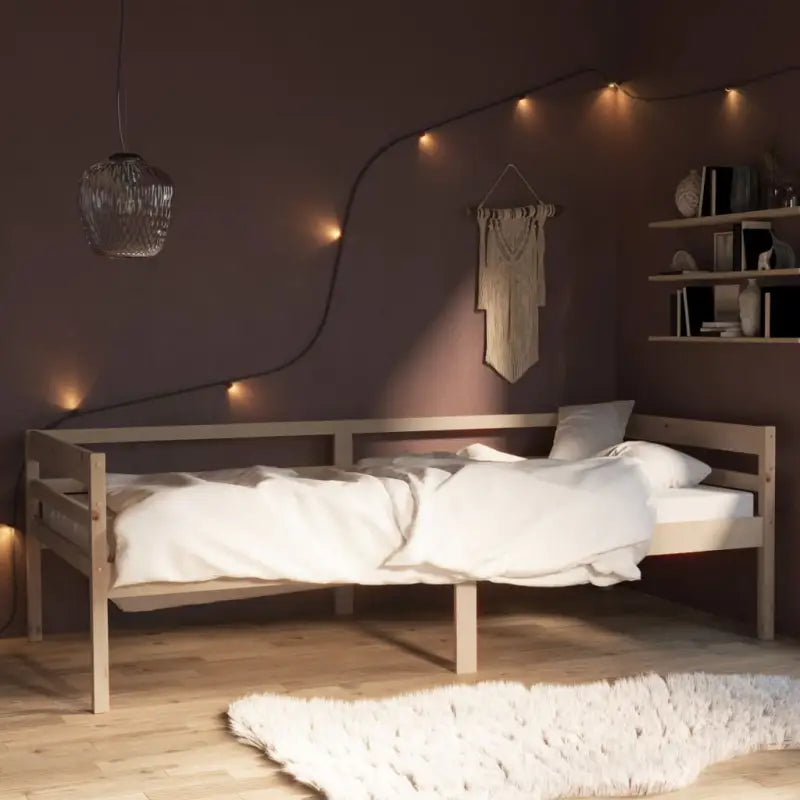 Comfortabel bedframe van massief grenenhout voor een heerlijke nachtrust - Bruin - Bedden & bedframes