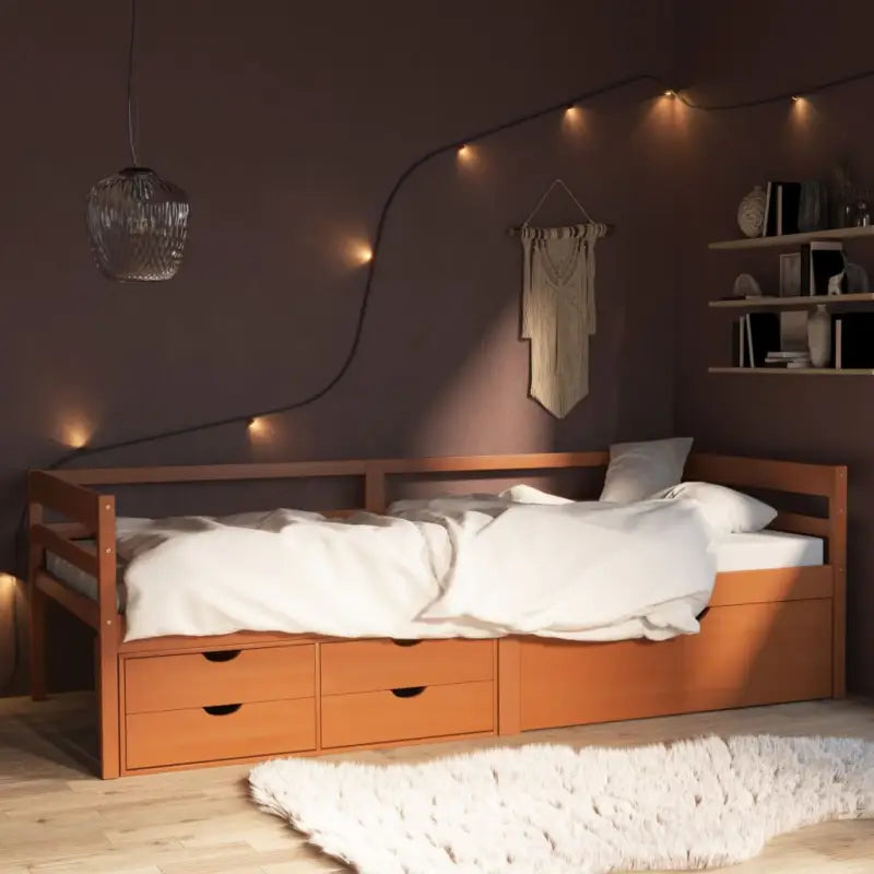 Comfortabel bedframe van massief grenenhout voor heerlijke nachtrust - Honingbruin - Bedden & bedframes