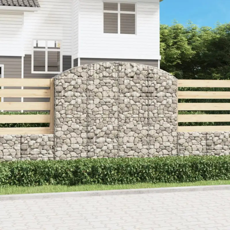 Decoratieve tuinbarrière van gegalvaniseerd ijzer met versterkte schanskorfhaken - 200 x 30 x 160/180 cm / 1