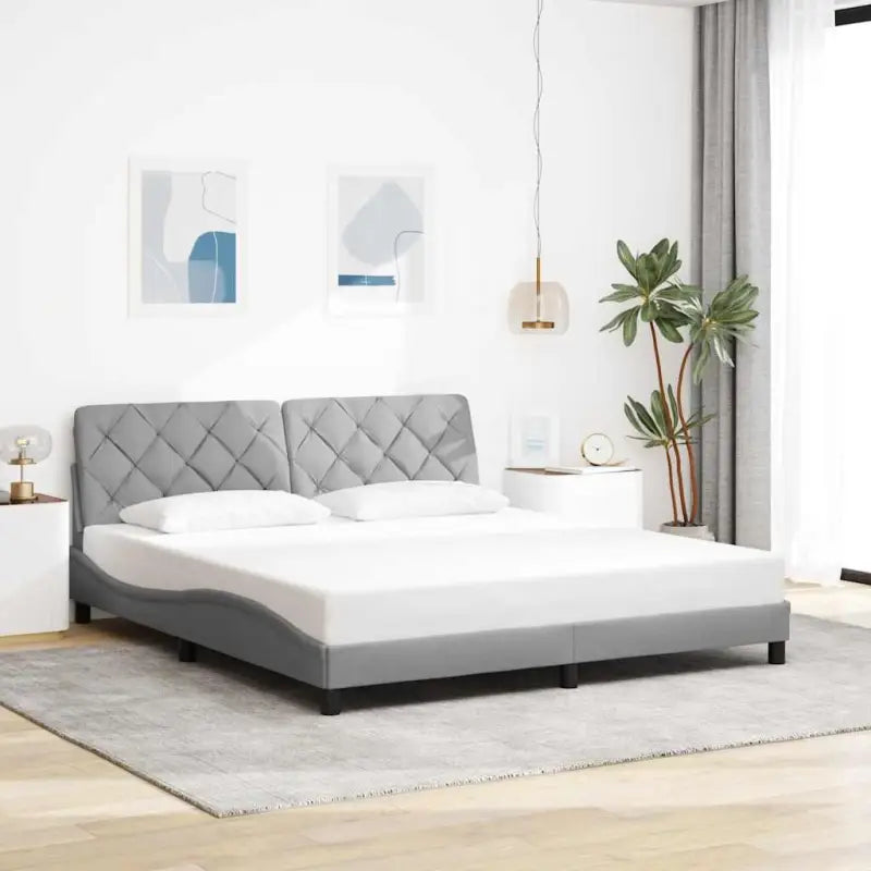 Donkerbruin bedframe met ademend vermogen en comfortabel polyesterstof - Lichtgrijs / 180 x 200 cm - Bedden & bedframes