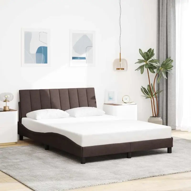 Donkergrijs bedframe met ademend vermogen en duurzaam polyester doek - Donkerbruin / 140 x 190 cm - Bedden & bedframes