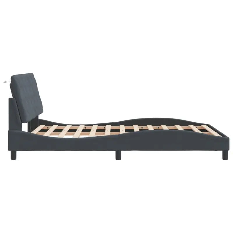 Donkergrijs bedframe met hoofdeinde en multiplex lattenbodem - Bedden & bedframes