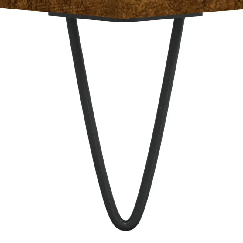 Dressoir met metalen poten en bewerkt hout voor een tijdloze uitstraling - Dressoirs & buffetkasten