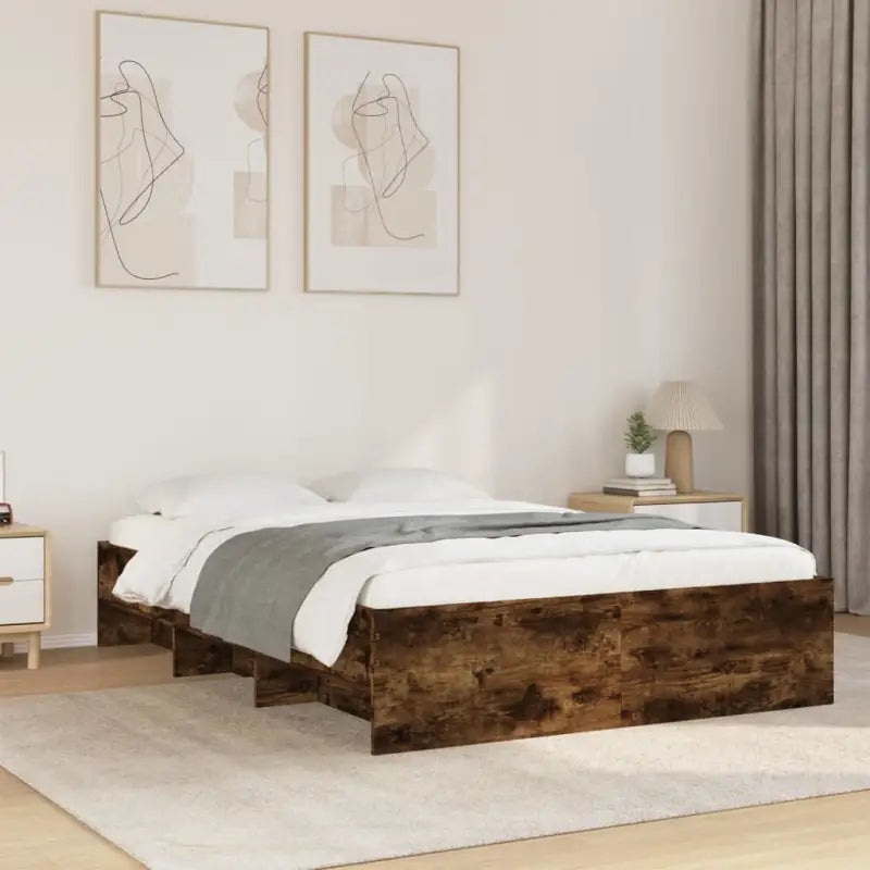 Duurzaam bedframe van bewerkt hout voor een goede nachtrust - Gerookt eiken / 140 x 190 cm - Bedden & bedframes