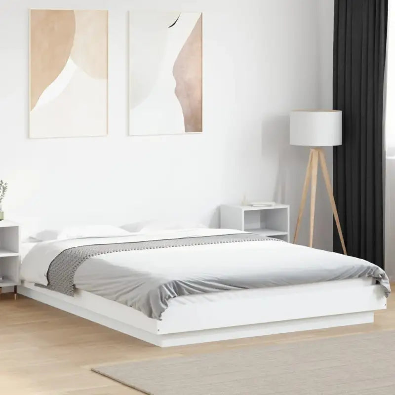 Duurzaam bedframe van bewerkt hout voor een goede nachtrust - Wit / 135 x 190 cm - Bedden & bedframes