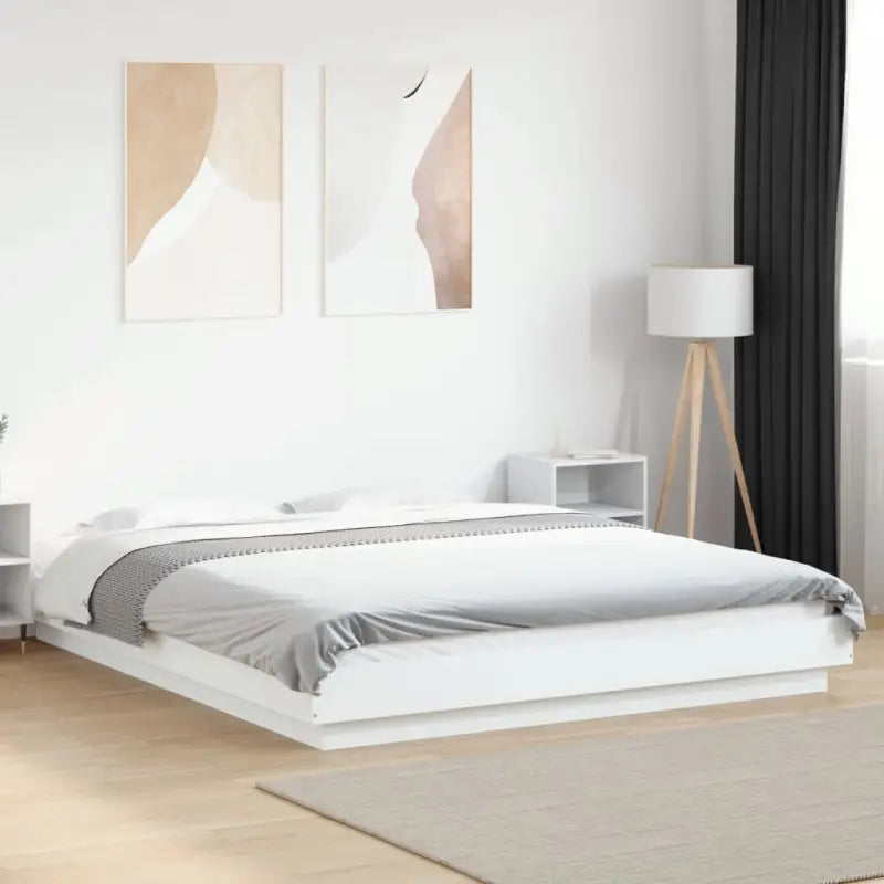 Duurzaam bedframe van bewerkt hout voor een goede nachtrust - Wit / 150 x 200 cm - Bedden & bedframes