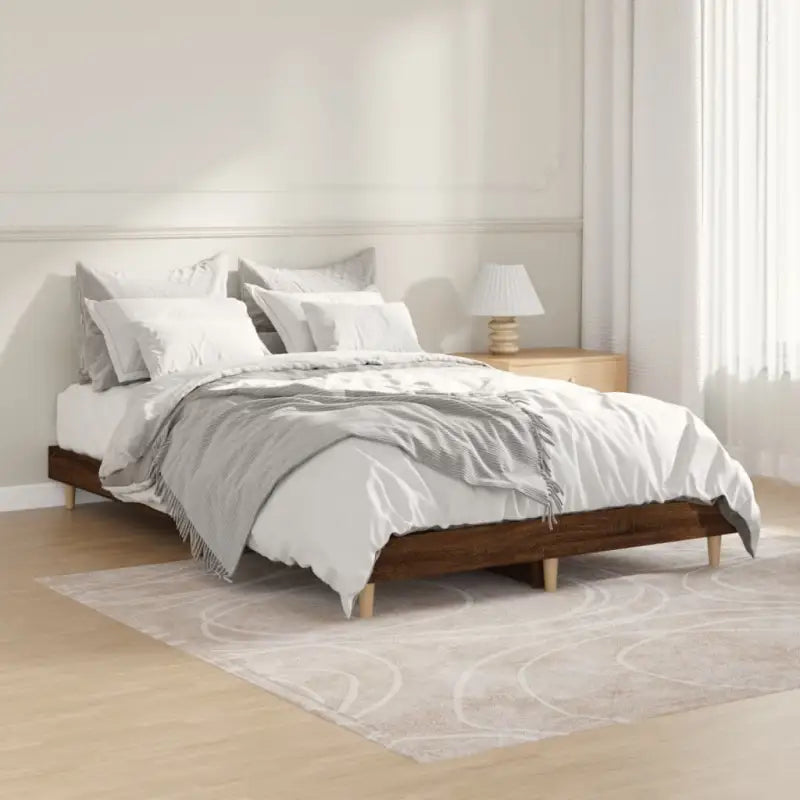 Duurzaam bewerkt hout bedframe met multiplex lattenbodem voor rust - bruin eikenkleur / 120 x 190 cm - Bedden &