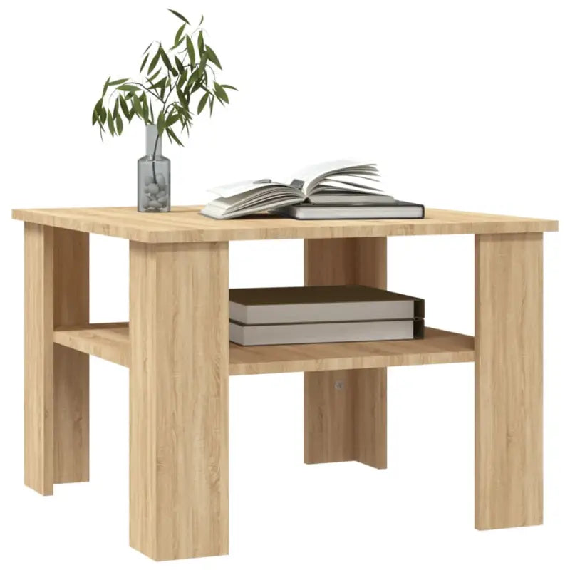 Eenvoudige salontafel van bewerkt hout voor een tijdloze uitstraling - Salontafels