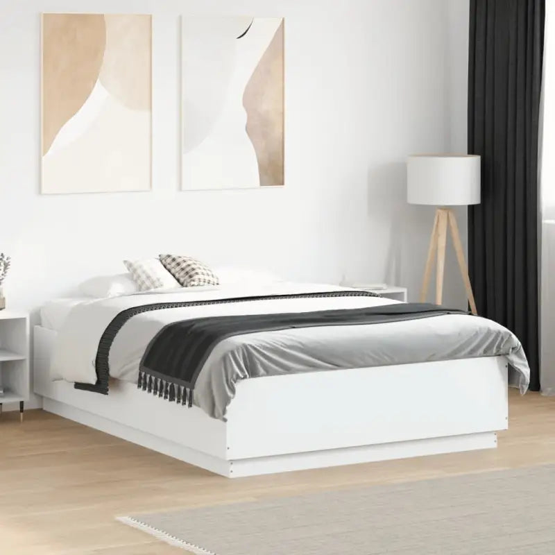 Grijs Sonoma bedframe van bewerkt hout voor een goede nachtrust - Wit / 135 x 190 cm - Bedden & bedframes