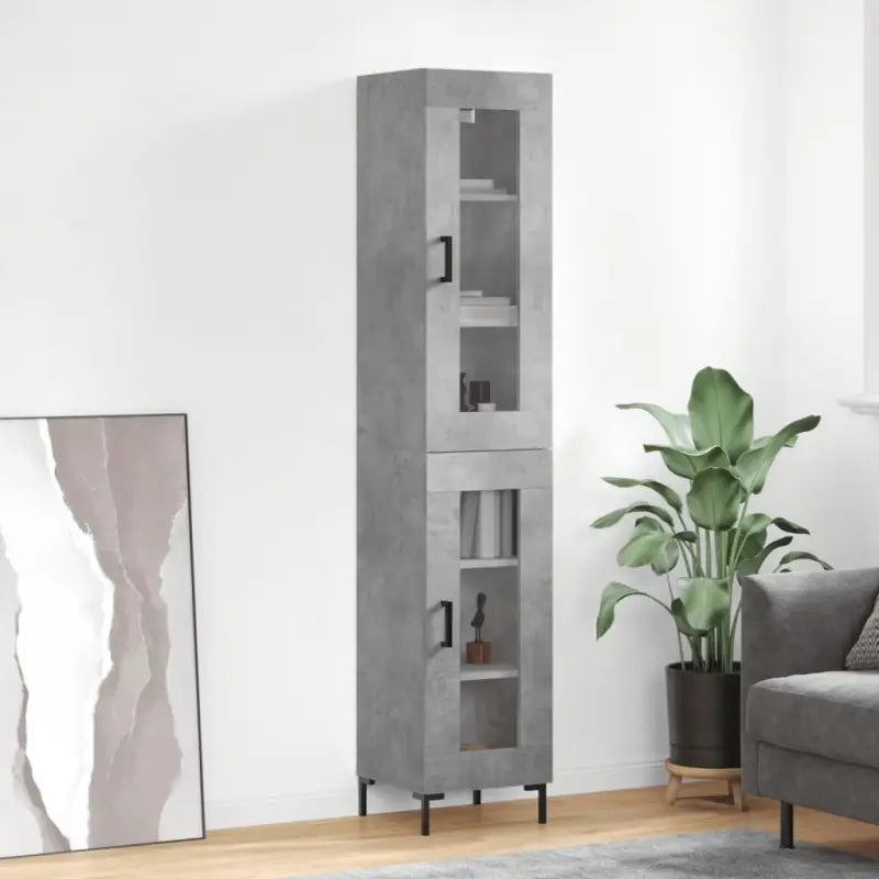 Hoge kast met ijzeren poten van bewerkt hout voor een trendy interieur - Dressoirs & buffetkasten
