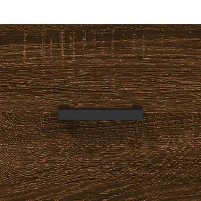 Hoge kast van bewerkt hout met duurzame charme en unieke stijl - Dressoirs & buffetkasten
