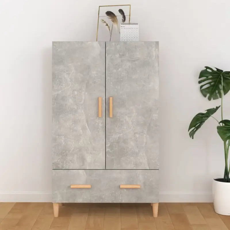 Hoge kast van bewerkt hout met elegante afwerking en duurzame kwaliteit - Dressoirs & buffetkasten