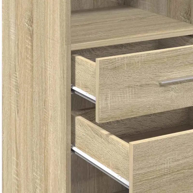 Hoge kast van bewerkt hout voor een stijlvolle inrichting - Dressoirs & buffetkasten