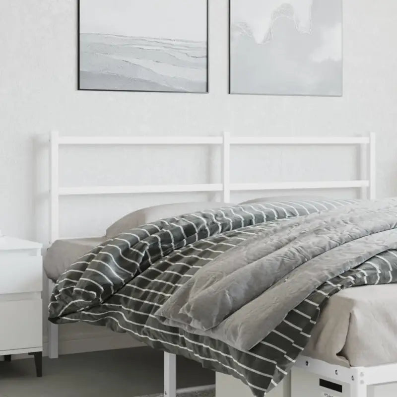 Hoofdborden en voetborden met vierkante buizen voor een stijlvolle slaapkamer - Hoofdborden en voetborden