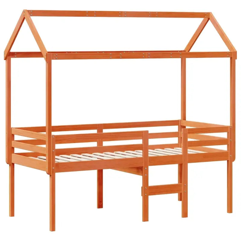 Hoogslaper van massief grenenhout met open zijdeur in wasbruin materiaal - Bedden & bedframes