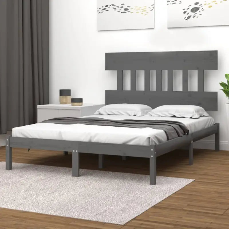 Houten bedframe met massief grenenhout en tijdloos ontwerp - Grijs / 200 x 200 cm - Bedden & bedframes