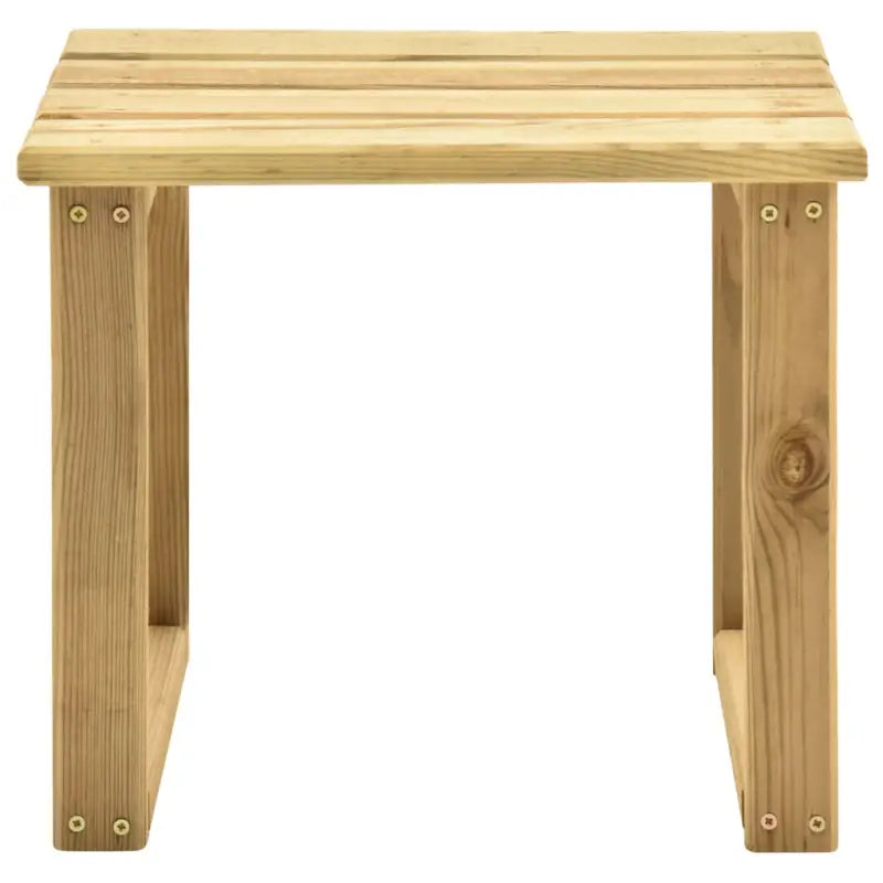 Houten loungebed met kussen en tafeltje voor een rustieke buitenruimte - Ligstoelen