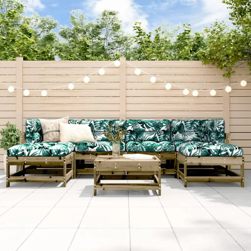 Houten loungeset met zachte kussens voor in de tuin - Tuinsets