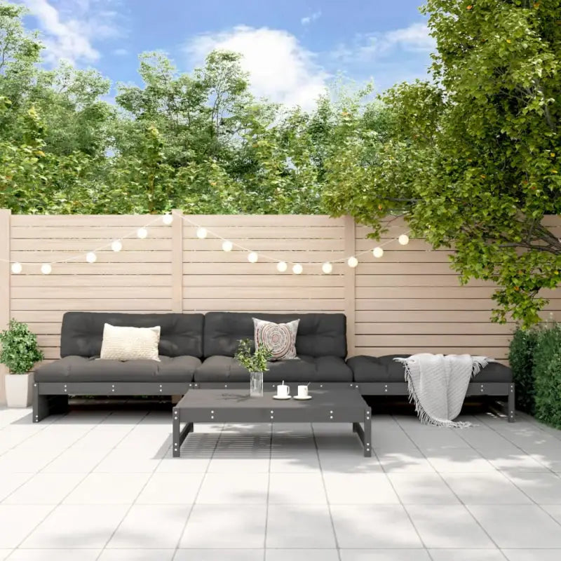 Houten loungeset van massief grenenhout inclusief voetenbank en salontafel - Grijs - Tuinsets