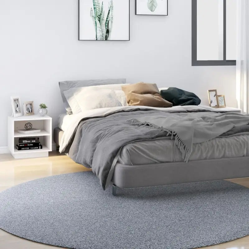 Houten nachtkastje van massief grenenhout met moderne charme - Nachtkastjes