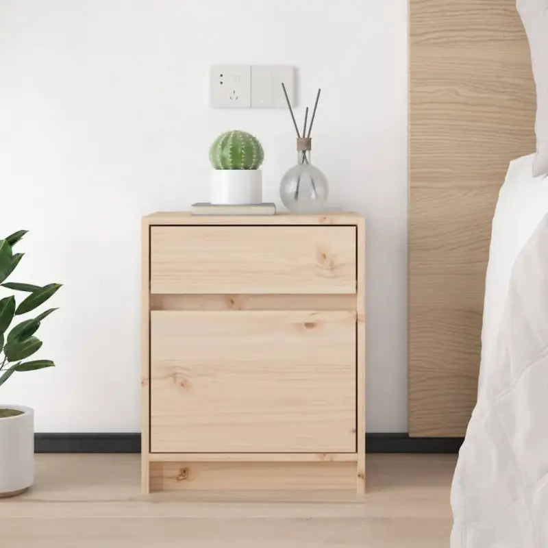 Houten nachtkastje van massief grenenhout voor je interieur - Nachtkastjes