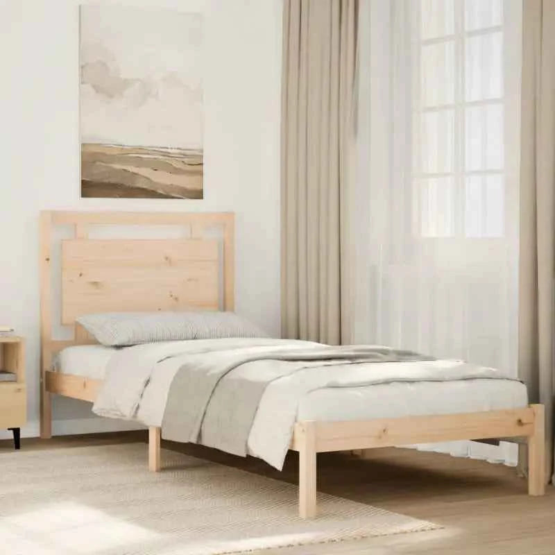 Klassiek bedframe met multiplex lattenbodem en massief grenenhout