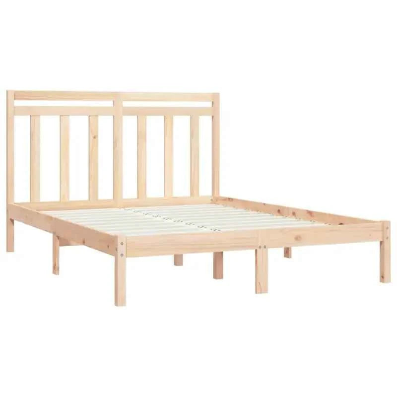Klassiek bedframe van massief grenenhout voor een tijdloze slaapkamerstijl