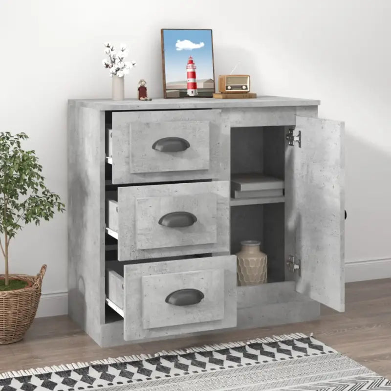 Klassiek dressoir van bewerkt hout met tijdloze uitstraling - Dressoirs & buffetkasten