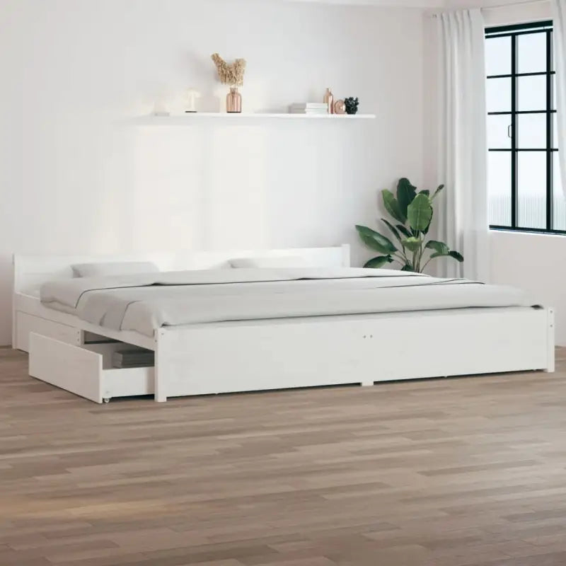 Klassiek houten bed van massief grenenhout met levering bevat - Wit / 200 x 200 cm - Bedden & bedframes