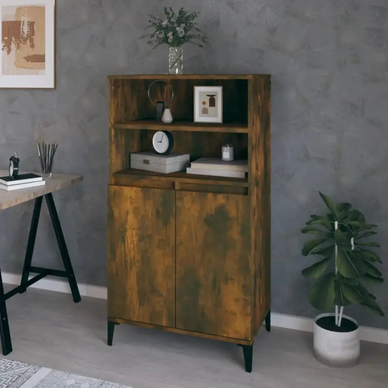 Klassieke hoge kast van bewerkt hout voor een stijlvolle inrichting - Gerookt eiken / 1 - Dressoirs & buffetkasten