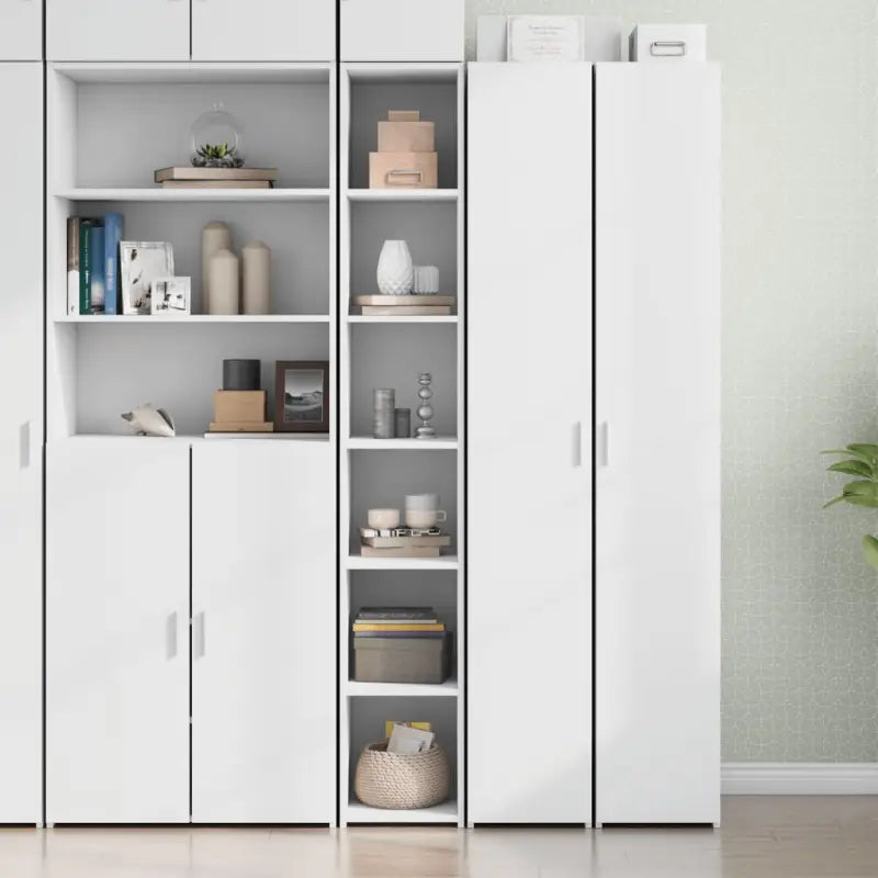 Klassieke hoge kast van bewerkt hout voor in je interieur - Wit / 1 - Dressoirs & buffetkasten