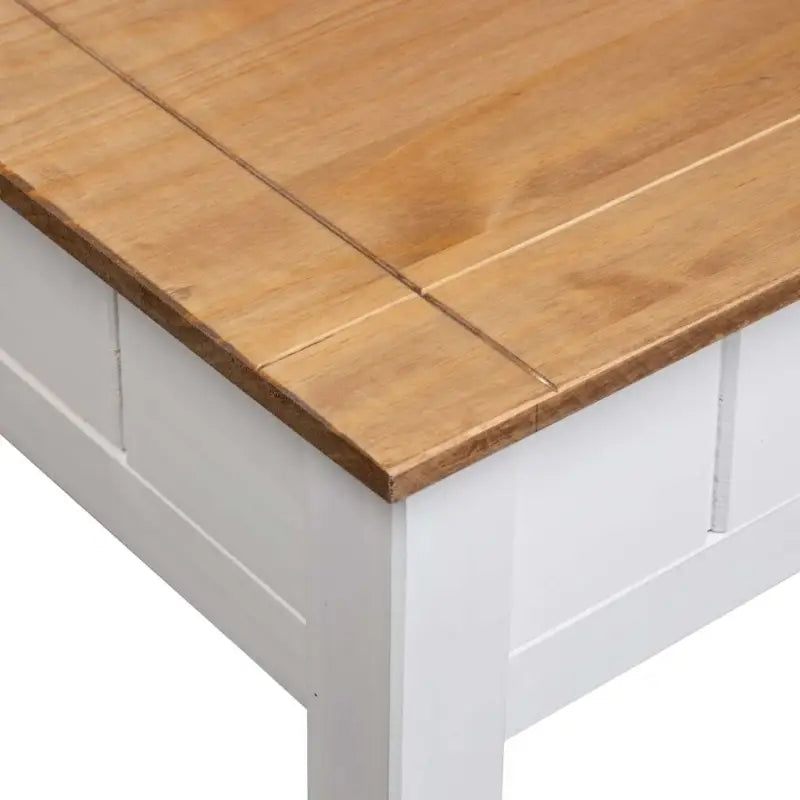 Klassieke salontafel van massief grenenhout voor een tijdloos interieur - Salontafels