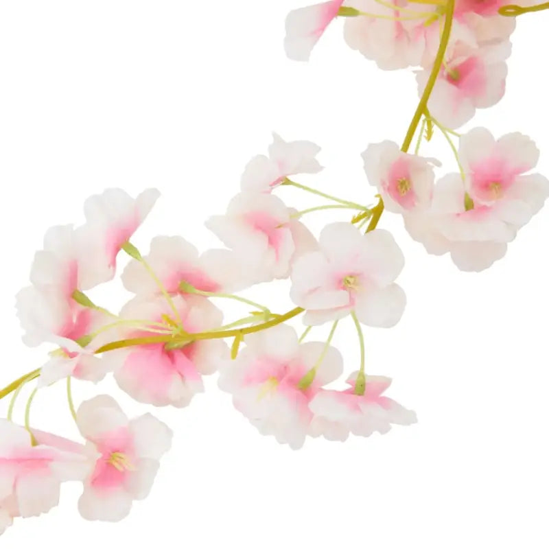 Kransen en slingers met bloemen voor een romantische feestdecoratie - Kransen en slingers