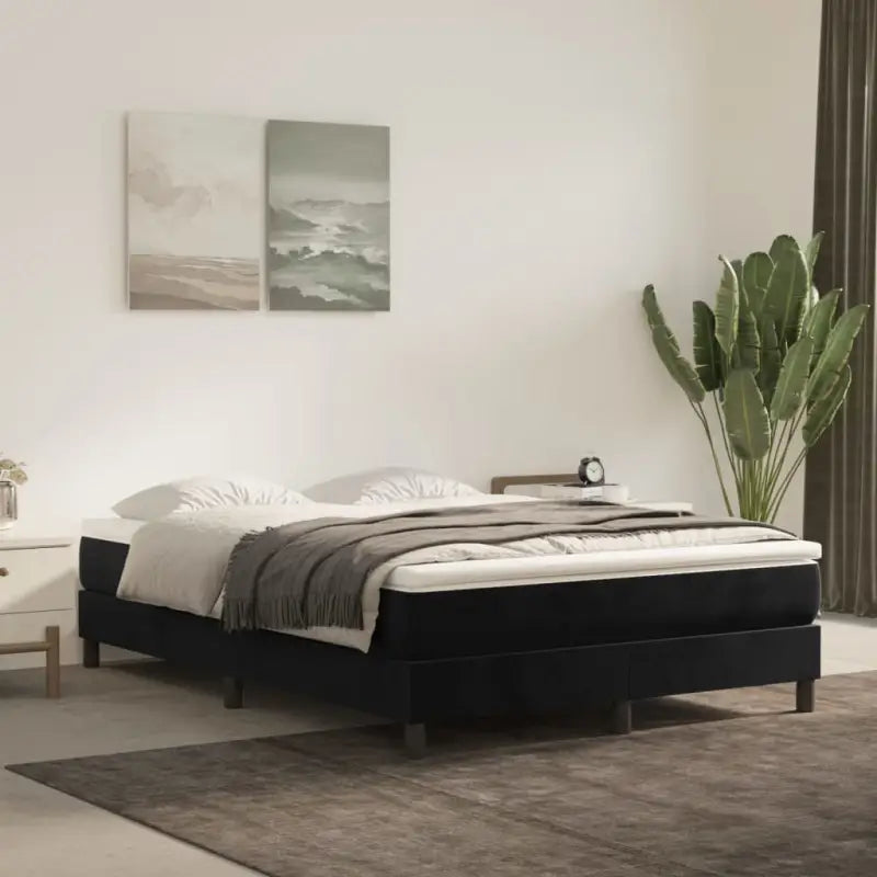 Lichtgrijs bed met multiplex lattenbodem en zacht fluweel materiaal - Zwart / 140 x 190 cm / 25 cm - Bedden & bedframes