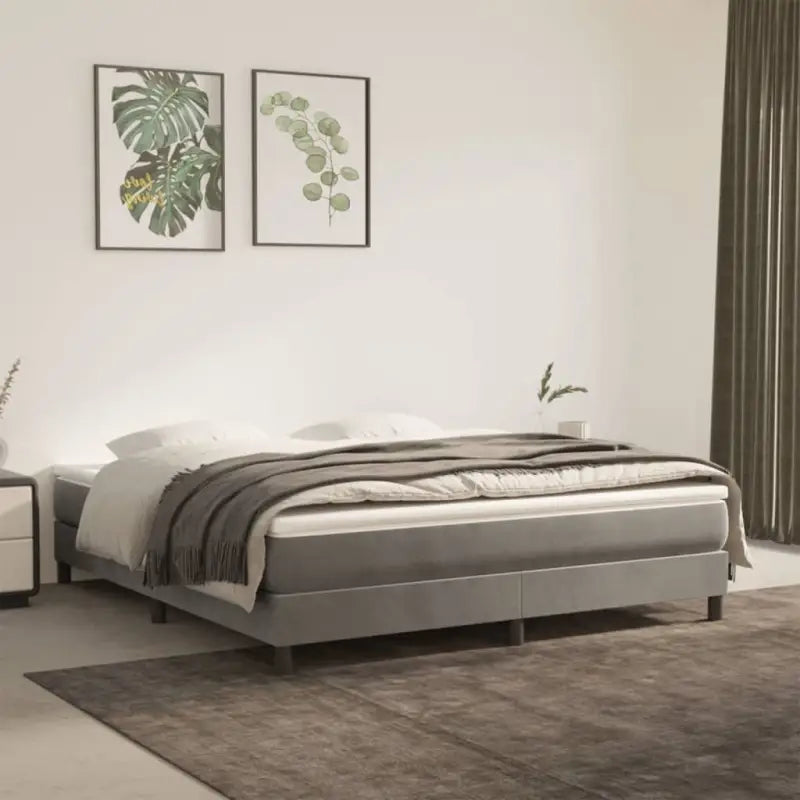 Lichtgrijs bed met multiplex lattenbodem en zacht fluweel materiaal - Lichtgrijs / 180 x 200 cm / 25 cm - Bedden &