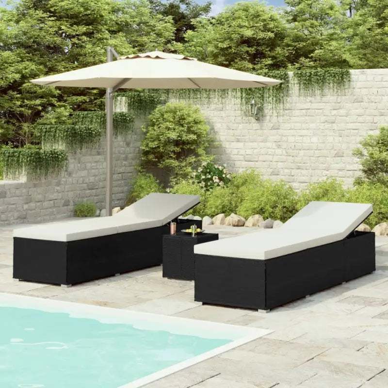 Luxe loungestoelen voor een ontspannende zonnige dag - Zwart en wit / 1 - Ligstoelen