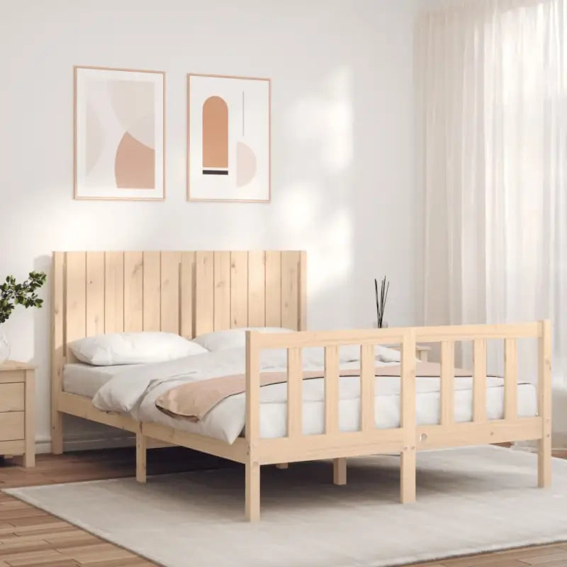 Massief Grenenhout Bedframe voor Een Natuurlijke en Decoratieve Slaapkamer - Naturel / 135 x 190 cm - Bedden & bedframes