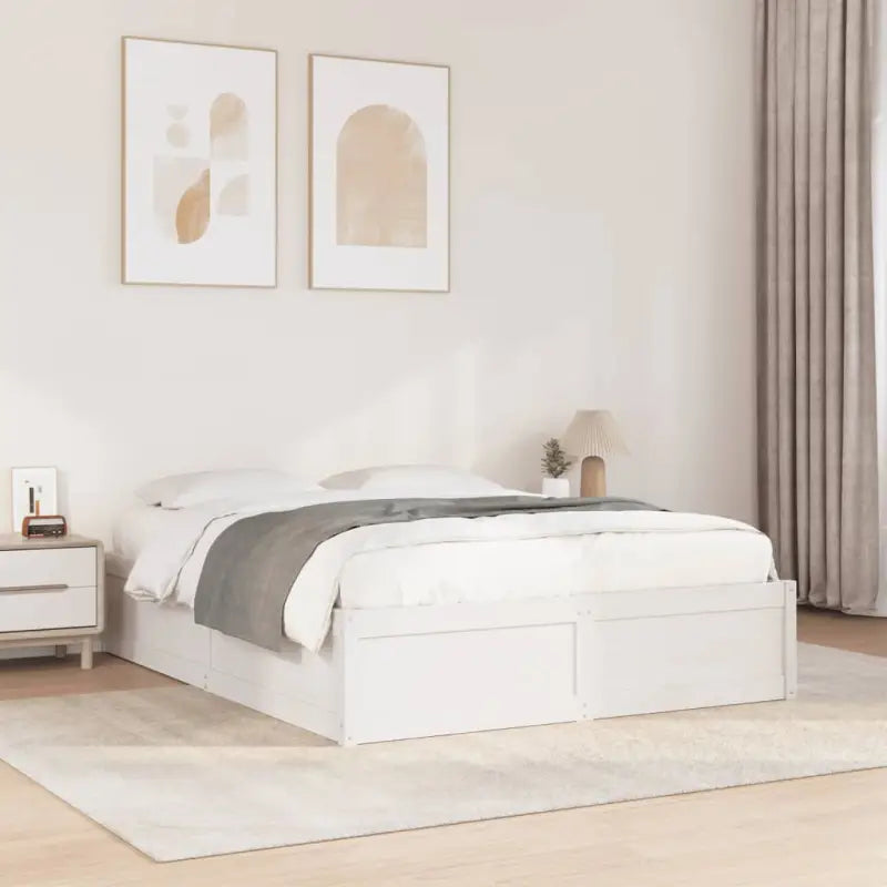 Moderne bedframe van massief grenenhout met multiplex lattenbodem - Wit / 140 x 190 cm - Bedden & bedframes