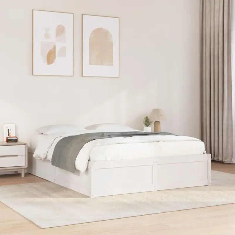Moderne bedframe van massief grenenhout met multiplex lattenbodem - Wit / 150 x 200 cm - Bedden & bedframes