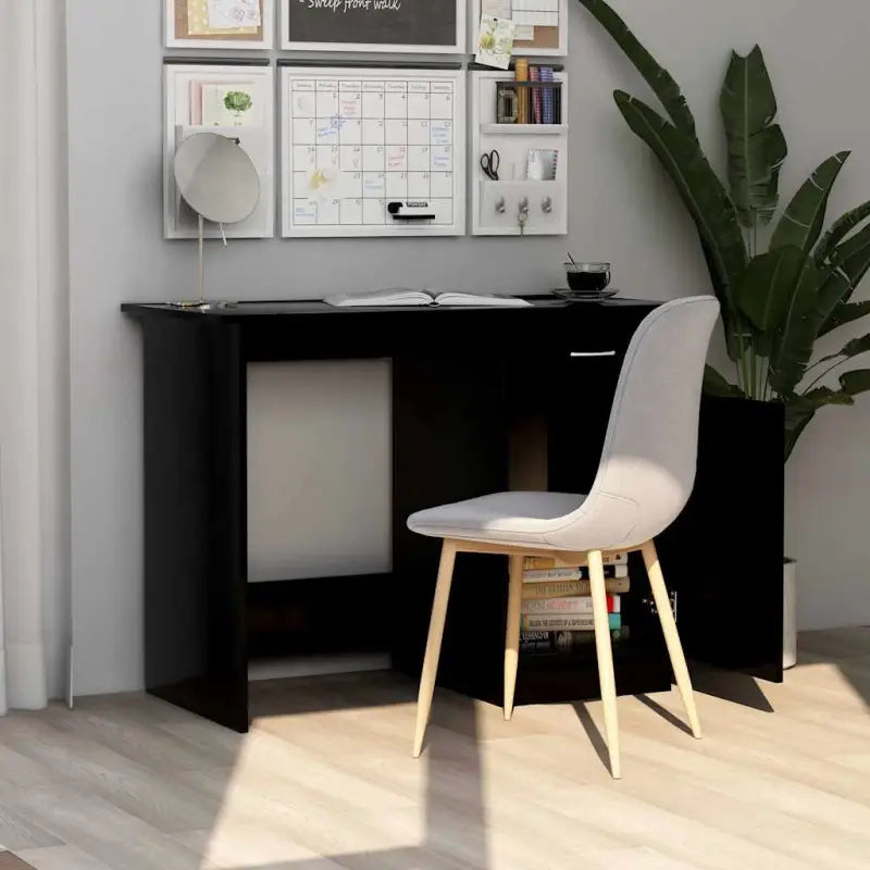 Moderne bureau van bewerkt hout voor studeer- en werkruimtes - Bureaus