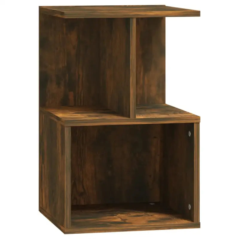 Nachtkastje met elegant ontwerp van bewerkt hout voor een tijdloze stijl - Nachtkastjes