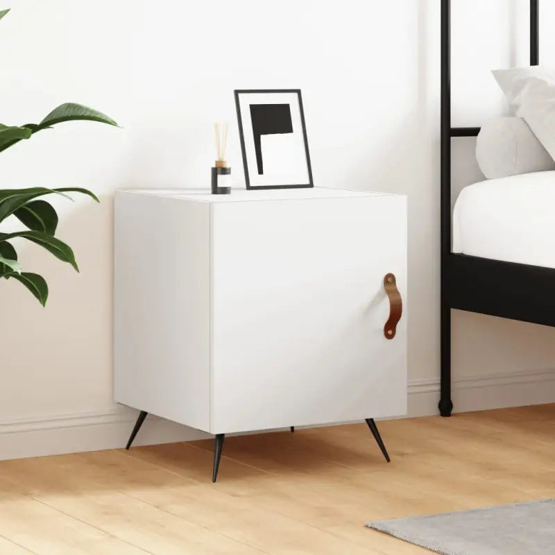 Nachtkastje van bewerkt hout met moderne uitstraling en duurzaam design - Wit / 1 - Nachtkastjes