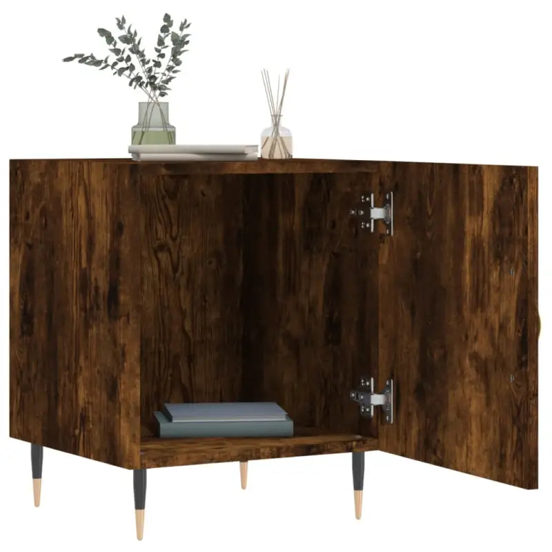 Nachtkastjes met bewerkt hout voor een moderne uitstraling - Nachtkastjes