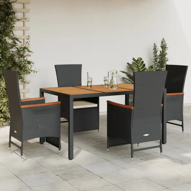 Poly rattan tuinset voor een comfortabele zitervaring met wasbare hoes - 150 cm tafellengte / Verstelbare stoel