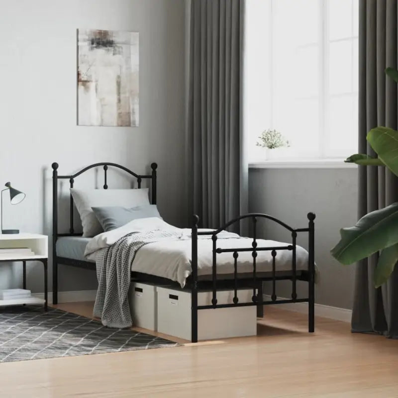 Robuust metalen bedframe met extra opbergruimte en tijdloos design - Zwart / 75 x 190 cm / met hoofdbord & voetbord