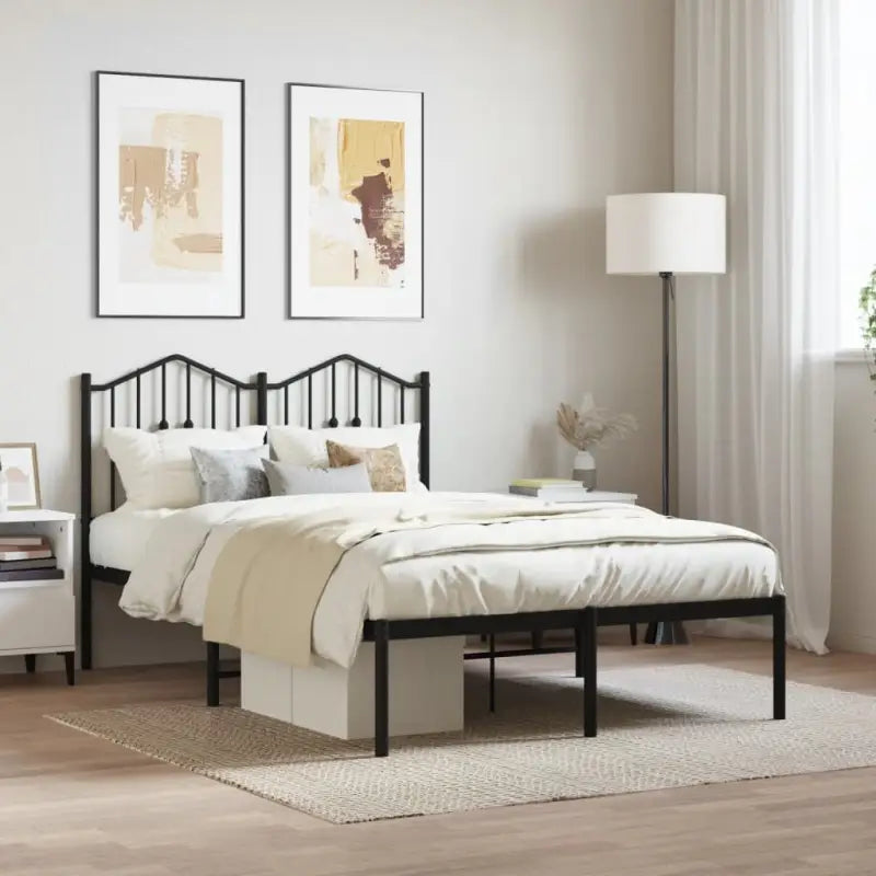 Robuust metalen bedframe met extra opbergruimte en tijdloos ontwerp - Zwart / 120 x 200 cm / met hoofdbord - Bedden &